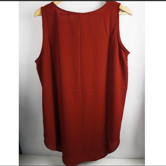 NWOT- Sleeveless PLUS Crepe Tank - Picture 3 of 3